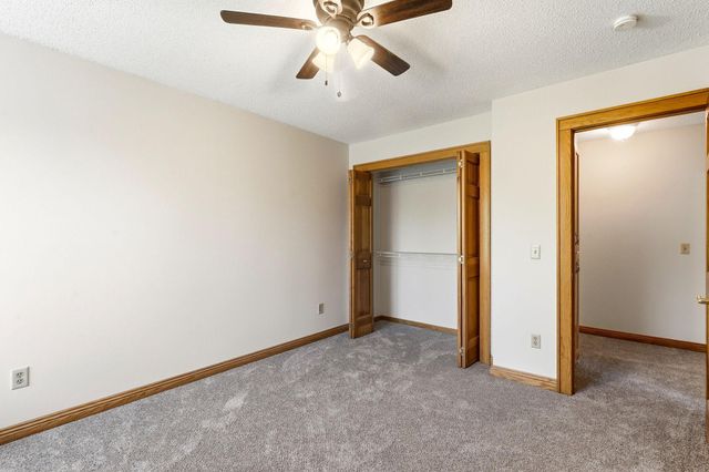 8843 Blackoaks Lane N, Maple Grove, MN 55311