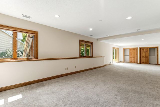 8843 Blackoaks Lane N, Maple Grove, MN 55311