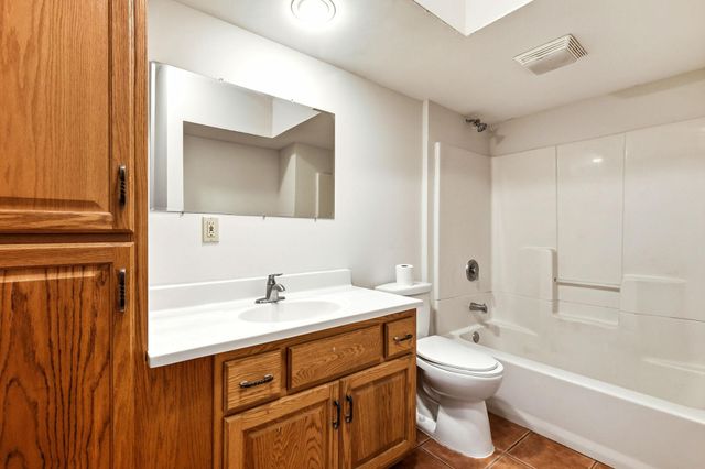 8843 Blackoaks Lane N, Maple Grove, MN 55311