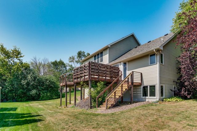 8843 Blackoaks Lane N, Maple Grove, MN 55311