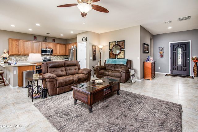 20598 N LEMON DROP Drive, Maricopa, AZ 85138