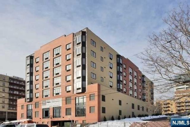 29 1st Street 505, Hackensack, NJ 07601
