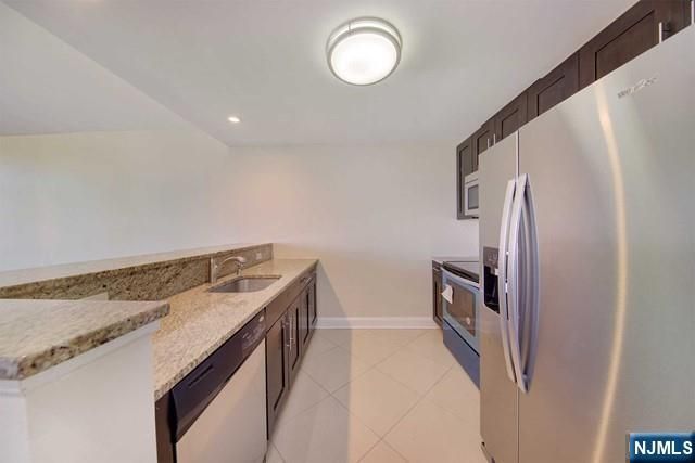 29 1st Street 505, Hackensack, NJ 07601