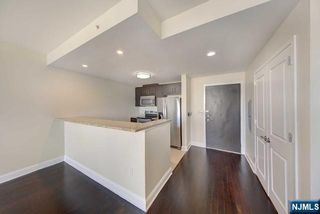29 1st Street 505, Hackensack, NJ 07601