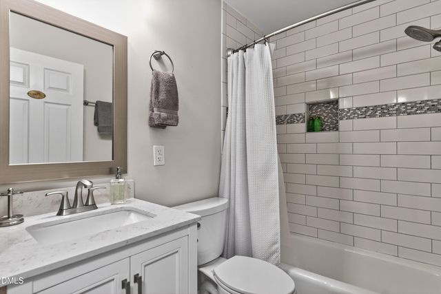 1000 Brighthurst Drive 205, Raleigh, NC 27605