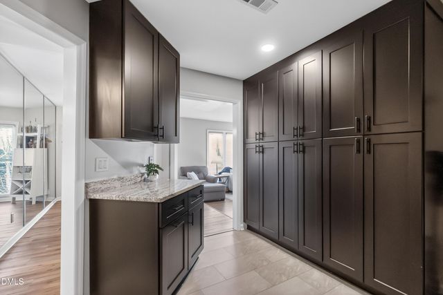 1000 Brighthurst Drive 205, Raleigh, NC 27605