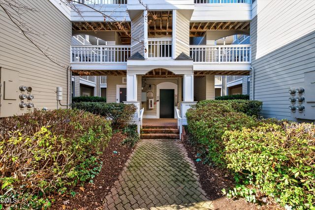 1000 Brighthurst Drive 205, Raleigh, NC 27605