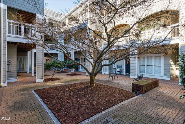 1000 Brighthurst Drive 205, Raleigh, NC 27605