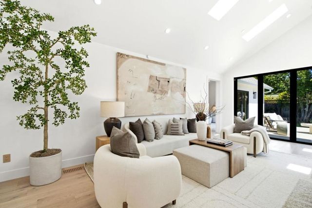1232 Capuchino Avenue, Burlingame, CA 94010