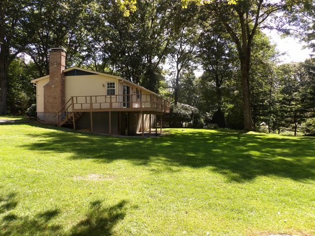 53 H Putnam Rd, Charlton, MA 01507