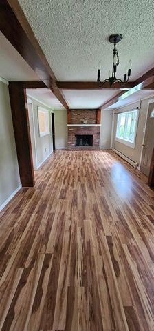 53 H Putnam Rd, Charlton, MA 01507