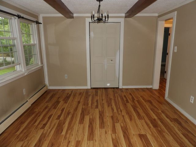53 H Putnam Rd, Charlton, MA 01507