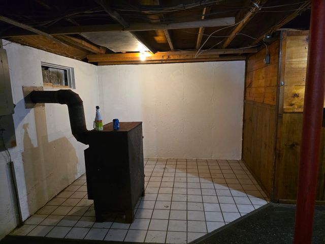 53 H Putnam Rd, Charlton, MA 01507