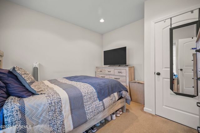 5 Cortland Road, Eatontown, NJ 07724