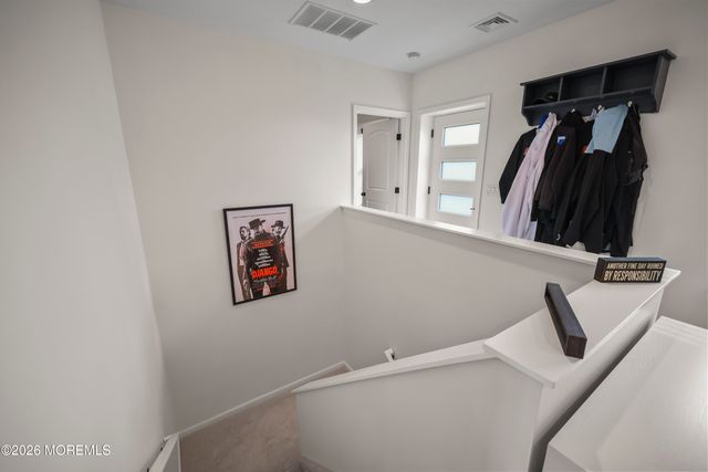 5 Cortland Road, Eatontown, NJ 07724