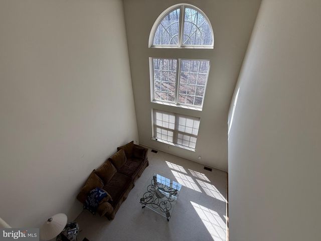 256 FOUNTAYNE LN, Lawrenceville, NJ 08648