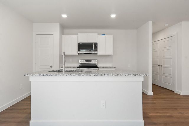 1615 N Clinton Avenue, Lubbock, TX 79416