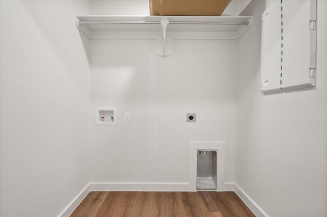 1615 N Clinton Avenue, Lubbock, TX 79416