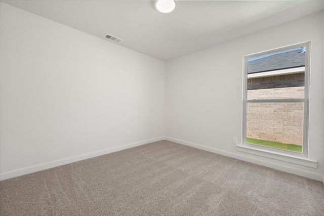 1615 N Clinton Avenue, Lubbock, TX 79416