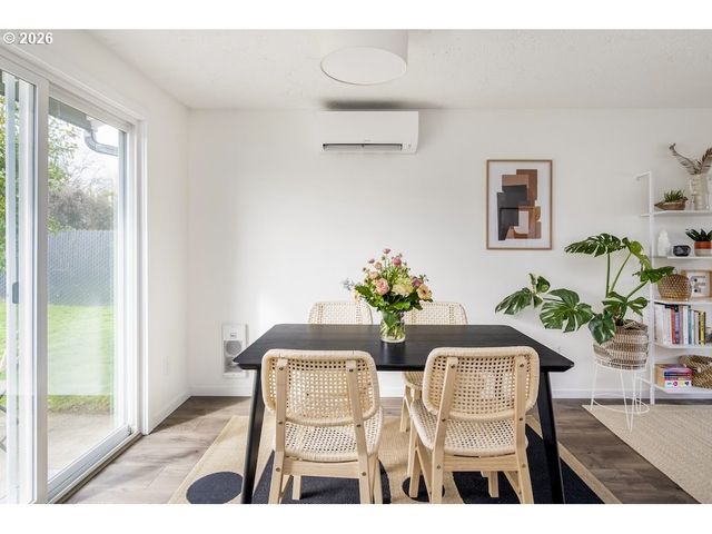 2630 Ne SARATOGA St, Portland, OR 97211