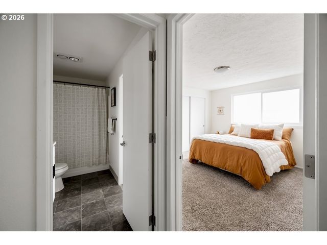 2630 Ne SARATOGA St, Portland, OR 97211