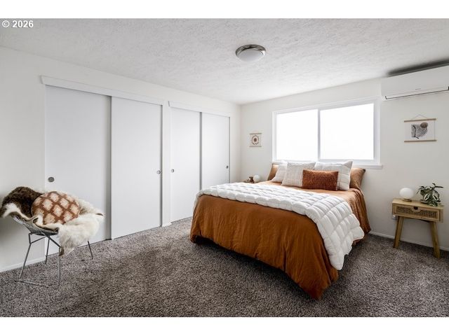 2630 Ne SARATOGA St, Portland, OR 97211