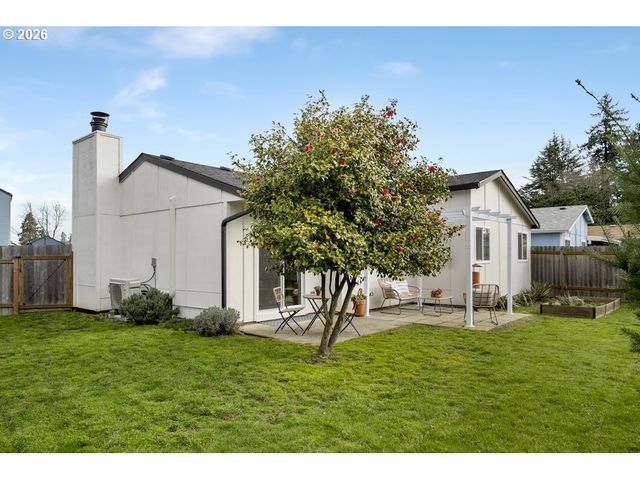 2630 Ne SARATOGA St, Portland, OR 97211