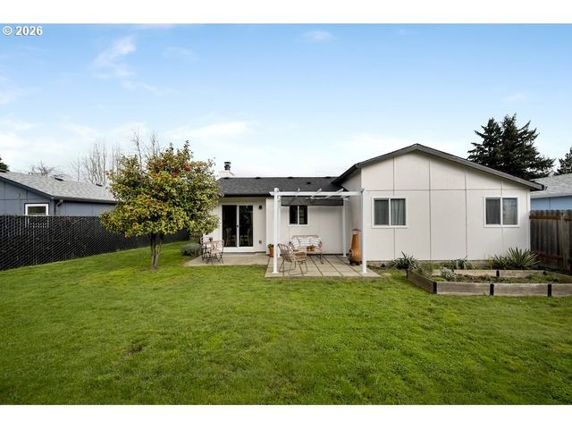 2630 Ne SARATOGA St, Portland, OR 97211