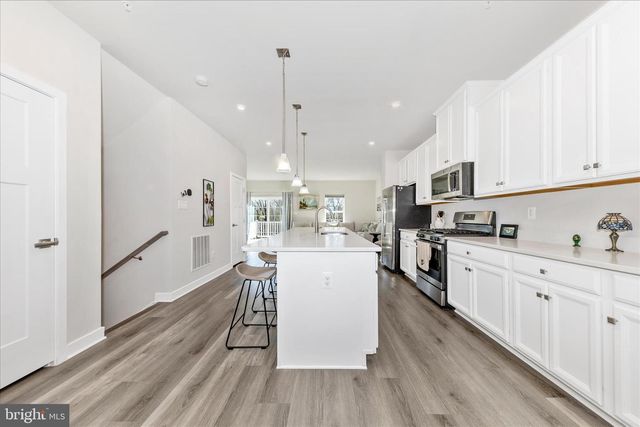 1736 ATLAS DR, Frederick, MD 21702