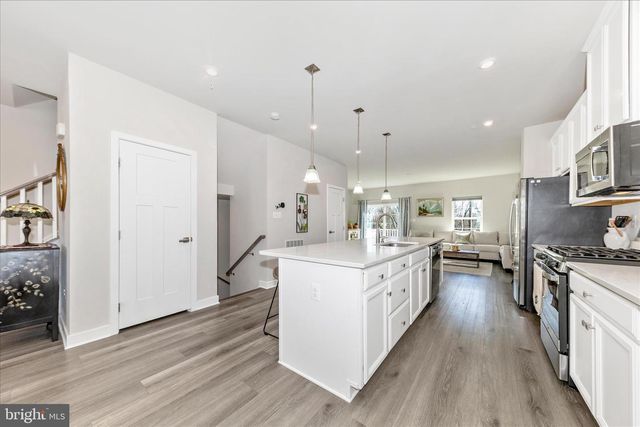 1736 ATLAS DR, Frederick, MD 21702