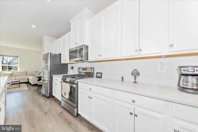 1736 ATLAS DR, Frederick, MD 21702