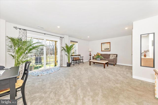 1736 ATLAS DR, Frederick, MD 21702