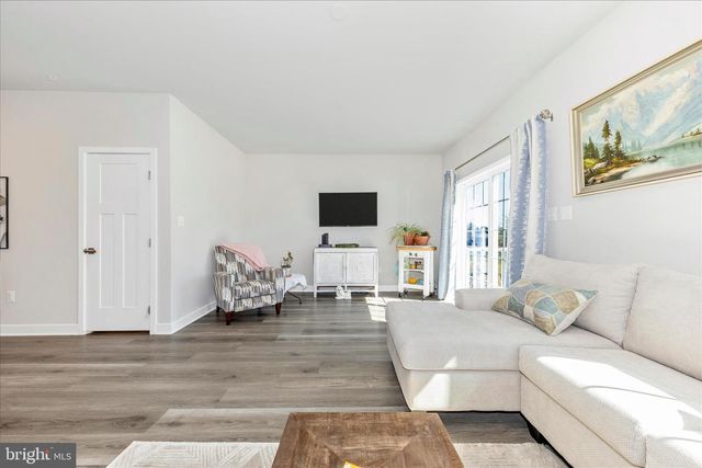 1736 ATLAS DR, Frederick, MD 21702