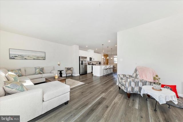 1736 ATLAS DR, Frederick, MD 21702