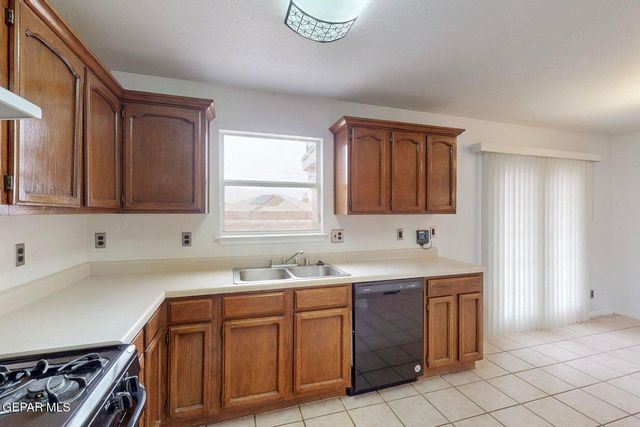 133 E CLOUD SONG, Santa Teresa, NM 88008