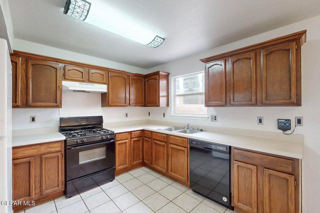 133 E CLOUD SONG, Santa Teresa, NM 88008