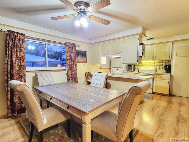 32572 Kathryn Street, Garden City, MI 48135