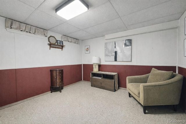 32572 Kathryn Street, Garden City, MI 48135