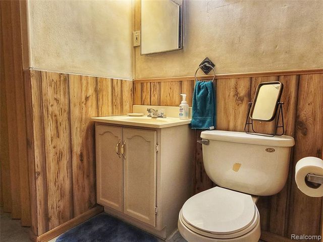 32572 Kathryn Street, Garden City, MI 48135