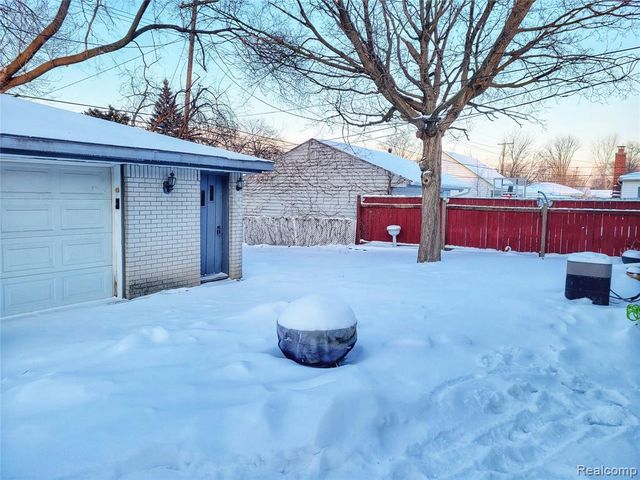 32572 Kathryn Street, Garden City, MI 48135