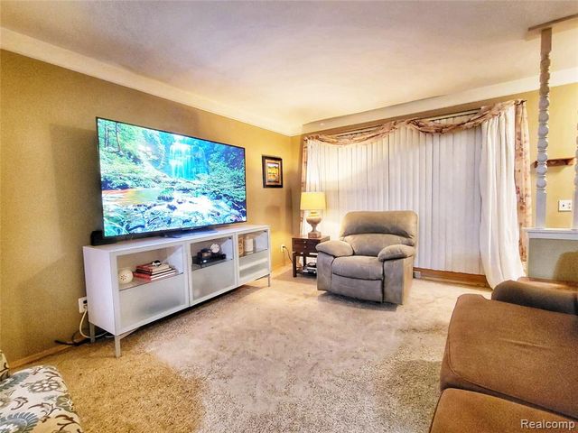 32572 Kathryn Street, Garden City, MI 48135