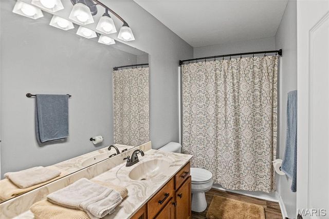 2041 Celebration Park Circle, Belleville, IL 62220