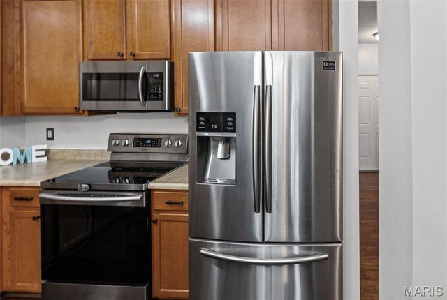 2041 Celebration Park Circle, Belleville, IL 62220
