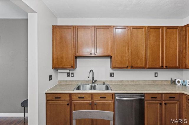 2041 Celebration Park Circle, Belleville, IL 62220