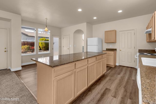 5707 Rainier Peak Drive, Sparks, NV 89436