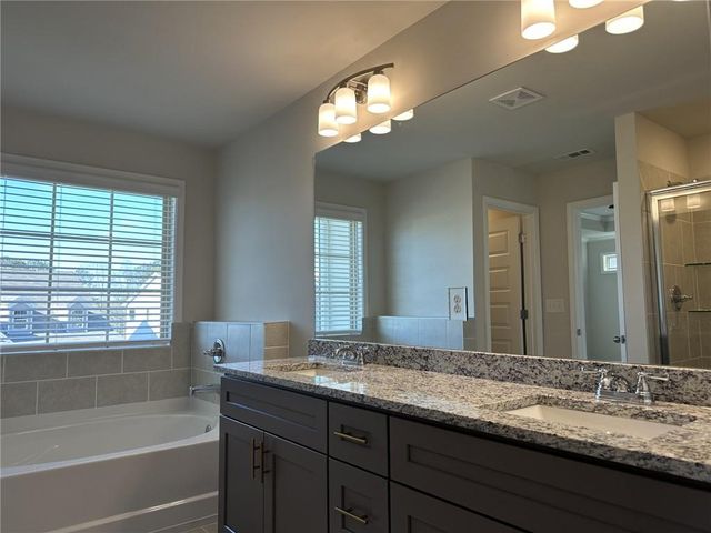 3517 Lockaby Way, Lawrenceville, GA 30044