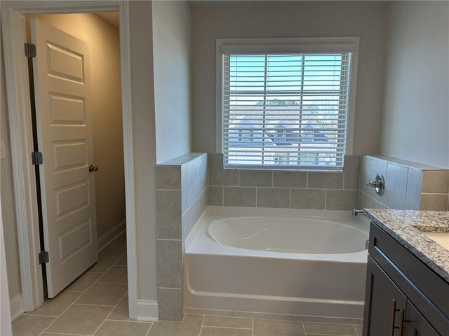 3517 Lockaby Way, Lawrenceville, GA 30044