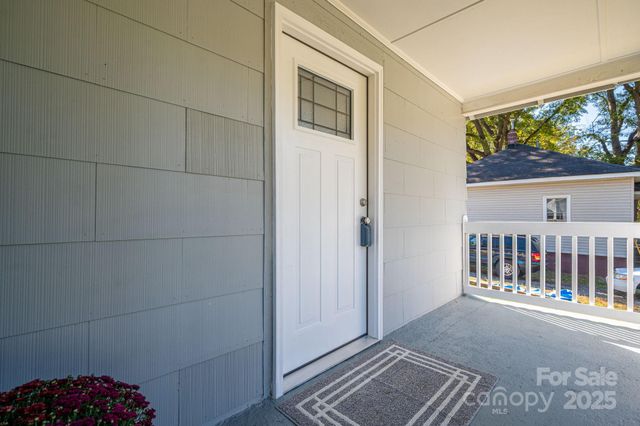 1811 Hemlock Avenue, Gastonia, NC 28054