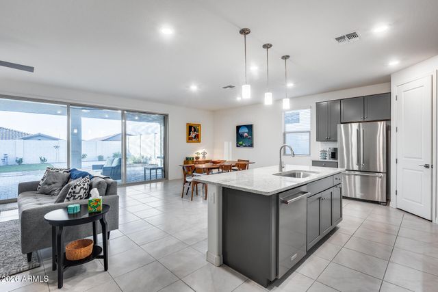 3044 W MONTE Way, Laveen, AZ 85339