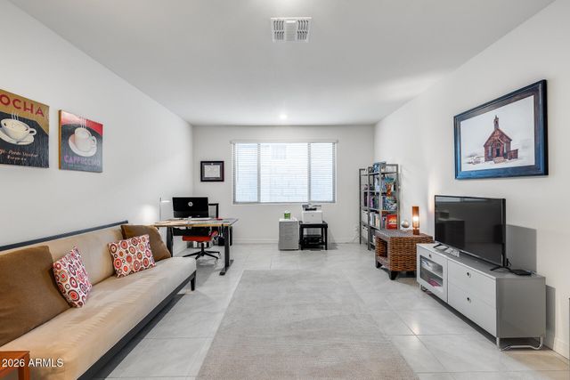 3044 W MONTE Way, Laveen, AZ 85339